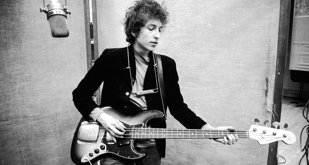 Bob Dylan torna live in Italia: i cellulari saranno vietati, verranno sigillati all’entrata