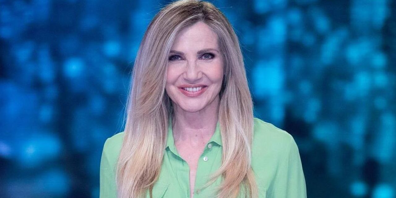 Lorella Cuccarini: “Ad Odiens dovevo essere la classica soubrette accanto ai due pazzi Greggio e D’Angelo. Invece mi sono divertita tantissimo”