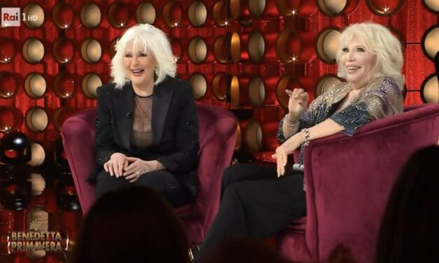 Amanda Lear: “Alba Parietti? Come valletta del mio programma era negata! Ho deciso di fare molto scandalo, serviva per creare qualcosa di diverso”