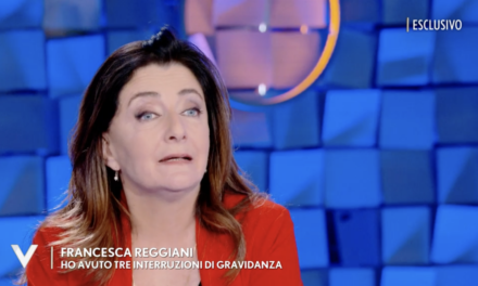 Francesca Reggiani: “Andai da una cartomante dopo il terzo aborto, mi disse che nel giro di un anno e mezzo sarei diventata mamma”