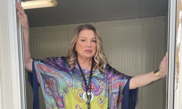 Serena Grandi: “Felicissima di non fare più il botox, ho fatto pace con lo specchio”