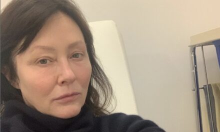 Shannen Doherty contro le regole del sindacato attori sull’assistenza sanitaria: “Non è giusto per chi ha pagato da una vita intera”