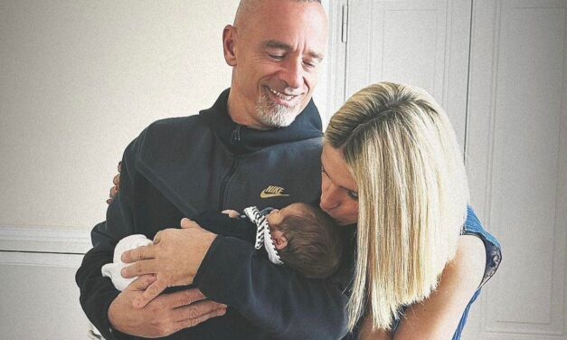 Michelle Hunziker e Eros Ramazzotti, prima foto da nonni: “Quando Cesare chiama, i nonni corrono”