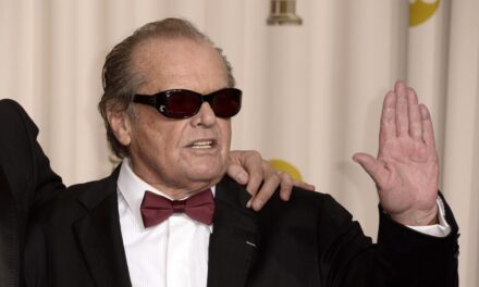 Jack Nicholson riappare in foto dopo due anni di isolamento