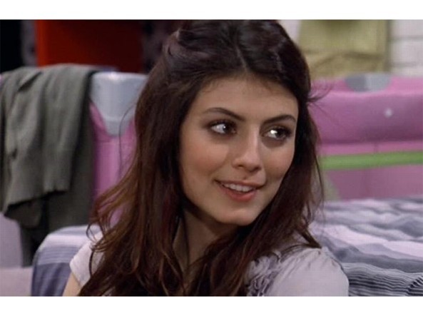 Alessandra Mastronardi: “I Cesaroni sono stati uno sliding door importante per la mia carriera. Se non li avessi fatti sarei stata meno nazional popolare”