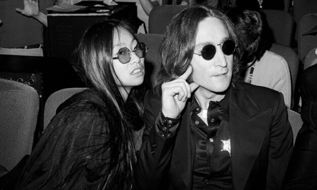 John Lennon, parla l’amante May Pang: “Fu Yoko Ono a chiedermi di avere una storia con suo marito”