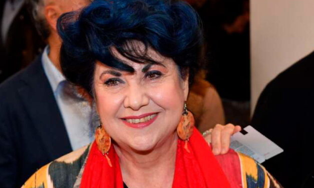 Marisa Laurito: “Celentano mi chiuse in una camera d’albergo perché non eravamo d’accordo su una scaletta. Il mio maestro? Eduardo De Filippo!”