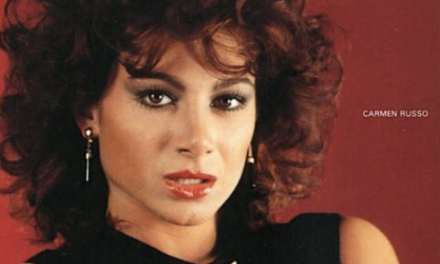 Carmen Russo: “Rappresentavo una tipologia di donna perfetta per gli anni ’80. Fellini mi chiamava la Russina”