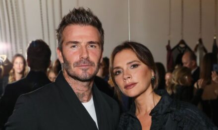 Victoria Beckham rivela: “In 24 anni di matrimonio David non mi ha mai vista senza sopracciglia”