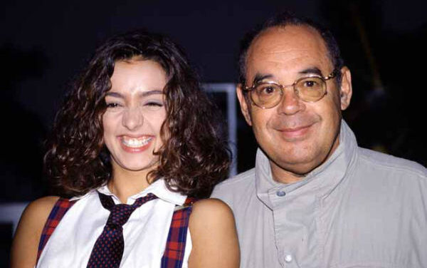 Gianni Boncompagni, la figlia Barbara: “Ambra piangeva in camerino, papà la trattava come una Barbie. Gerini e Ferrari furono le fidanzate di papà”