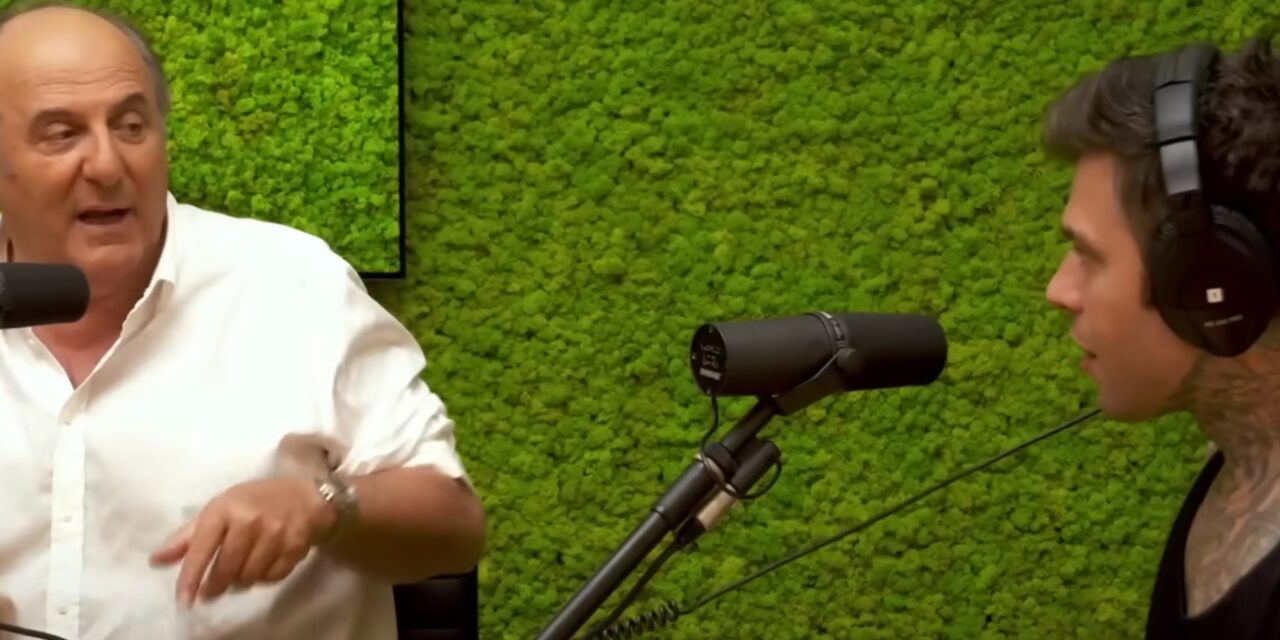 Fedez contro Gerry Scotti: “Da quando sei venuto a Muschio Selvaggio ci continui ad insultare”