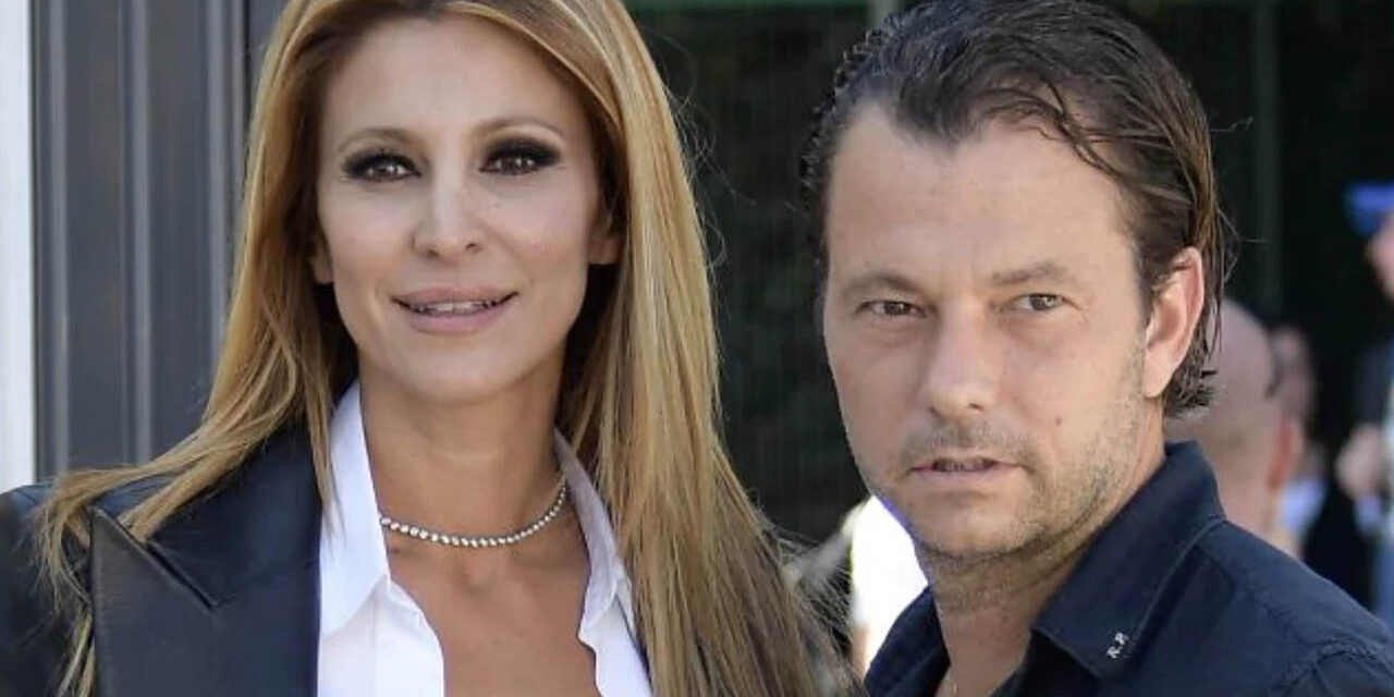 Adriana Volpe, a processo le minacce subite dell’ex marito Roberto Parli: “Quando esci ti rovino la vita, ti porto via la bambina”