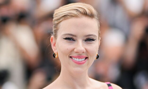 Scarlett Johansson rivela: “Il mio corpo da bomba sexy ha rischiato di rovinarmi. Mi sentivo incasellata in un cliché”