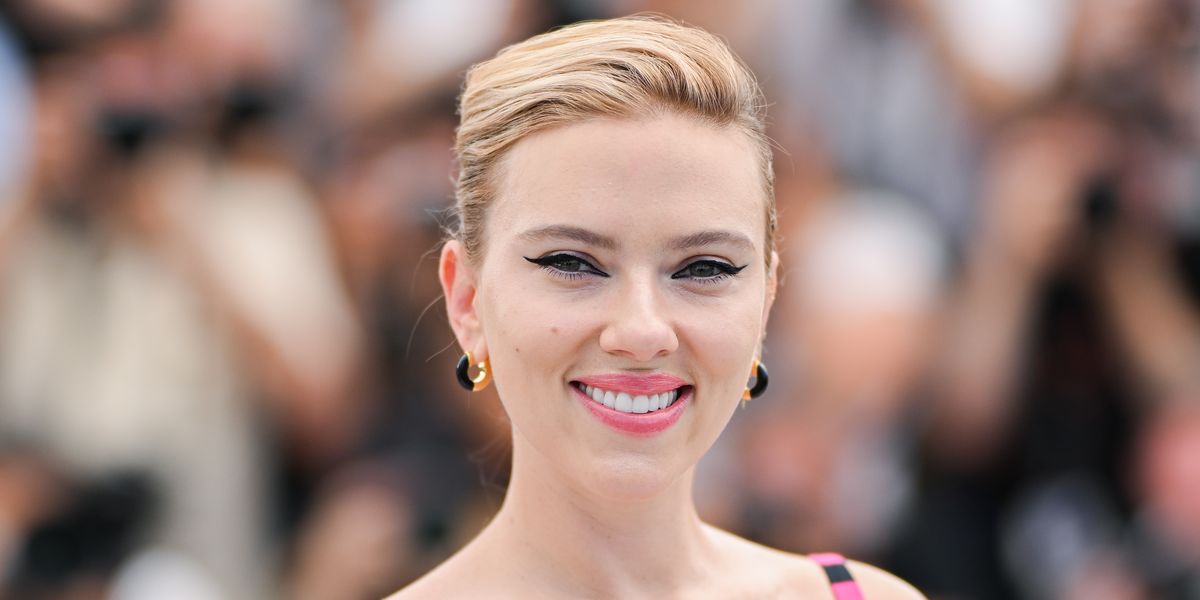 Scarlett Johansson rivela: “Il mio corpo da bomba sexy ha rischiato di rovinarmi. Mi sentivo incasellata in un cliché”