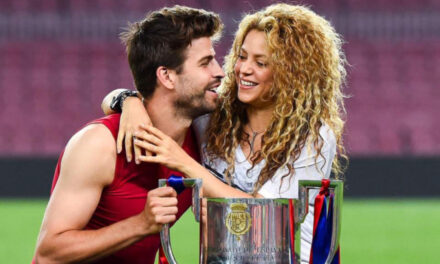 Shakira su Gerard Piqué: “Ero cotta di lui. Feci atterrare un aereo a Barcellona solo per dargli un bacio”