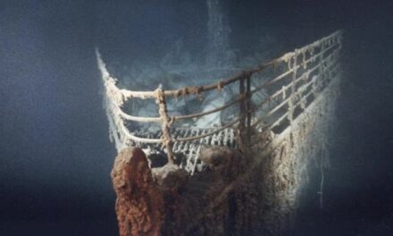 Disperso sottomarino di turisti in visita al relitto Titanic, 5 persone scomparse nell’Oceano Atlantico
