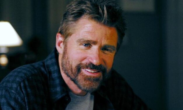 Treat Williams, morto in un incidente motociclistico l’attore star di ‘Everwood’ e ‘Hair’