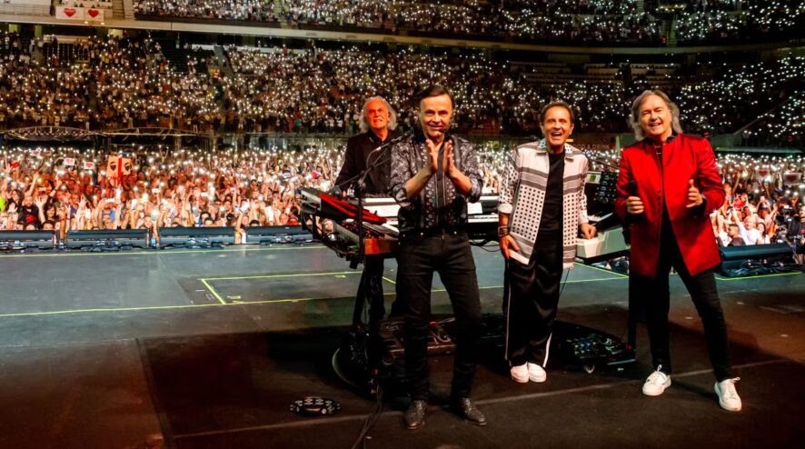 Niente ritiro per i Pooh: “Dopo gli stadi andremo in tour”