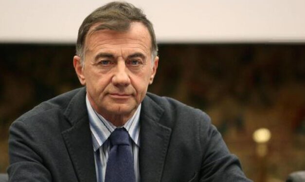 Michele Cucuzza: “Ora conduco il tg di Antenna Sicilia. Tg2? 10 anni meravigliosi”