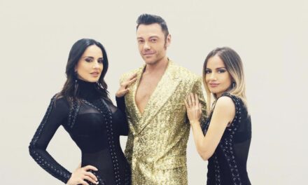 Tiziano Ferro lancia la cover di “Vamos a bailar” con Paola & Chiara e duetta con Laura Pausini