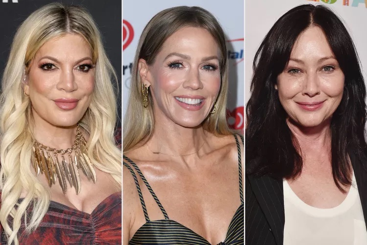 Tori Spelling e Jennie Garth sull’addio di Shannen Doherty a Beverly Hills 90210: “L’aria era diventata tossica, serviva una pausa”