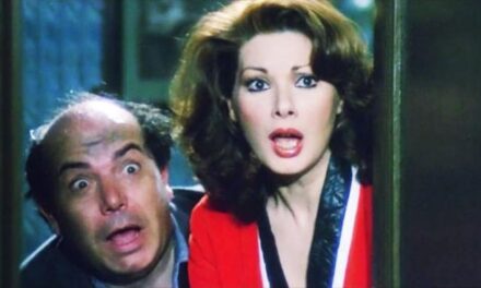 Lino Banfi sulla commedia anni 70: “Era faticoso e divertente. Certe sudate quando giravi le scene in modalità ‘finta notte’, sotto tende e coperte per ricreare il buio”