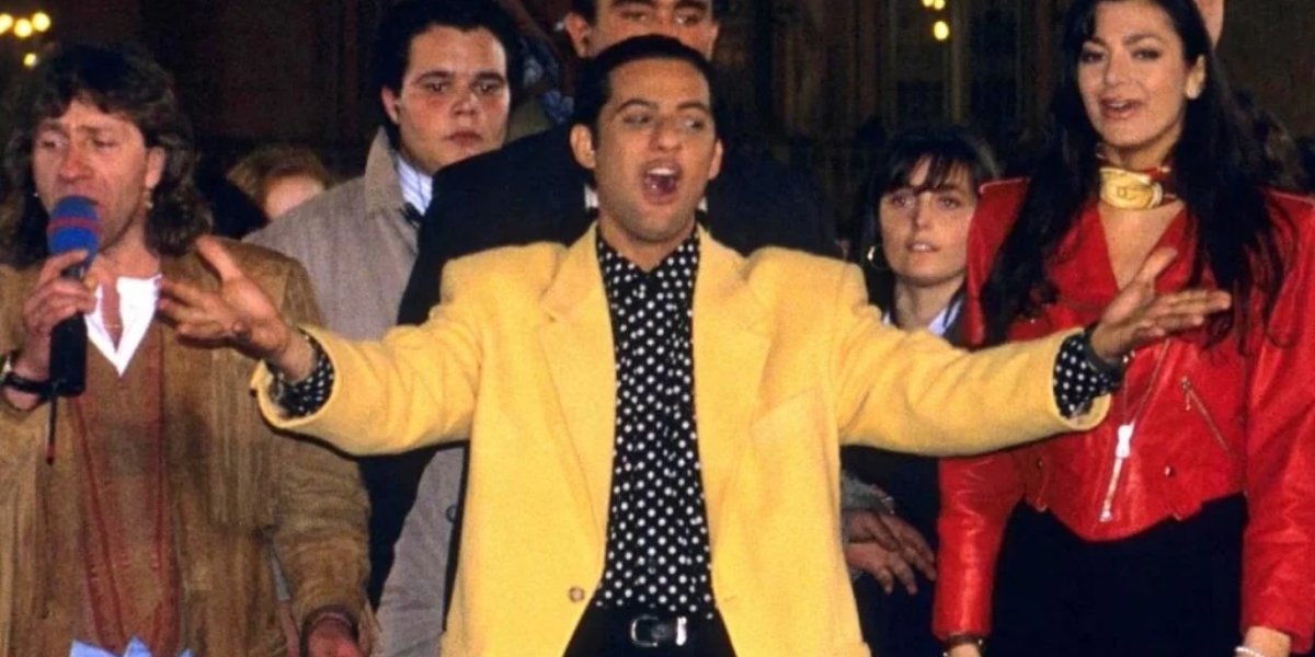 Karaoke, Fiorello: «Cominciammo ad Alba. La mattina giravo su una Ape e dicevo: “Questa sera in piazza ci sarà un programma di Italia 1, venite tutti a cantare»