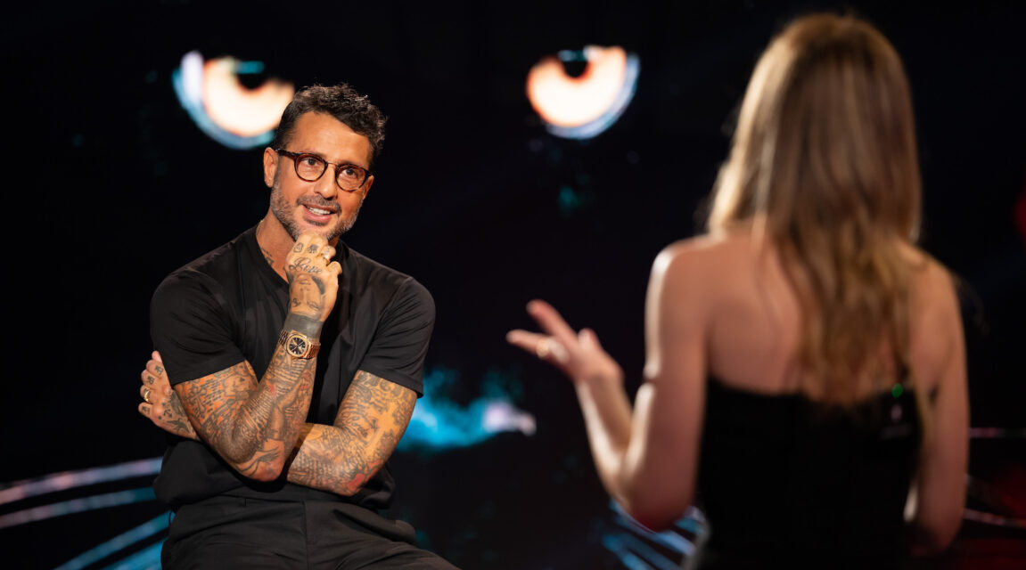 Fabrizio Corona: “Ho venduto le foto mie e di Belen nudi alle Maldive. Ho cambiato il sistema del mondo dei paparazzi!”