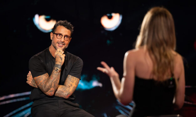 Fabrizio Corona: “Ho venduto le foto mie e di Belen nudi alle Maldive. Ho cambiato il sistema del mondo dei paparazzi!”