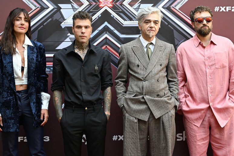 Prime scintille tra Morgan ed Ambra durante la prima puntata di X Factor: “Ma io non voglio la ragione, se fai così mi sminuisci”