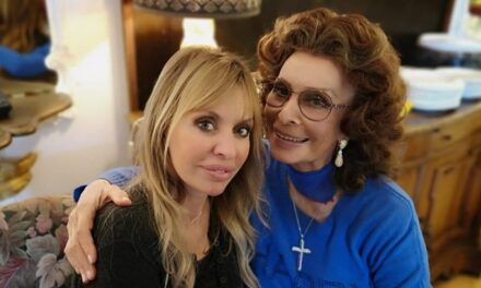 Alessandra Mussolini sulla caduta della zia Sophia Loren: “Uno spavento incredibile, ma ora sta bene. Ci siamo fatte anche una risata”