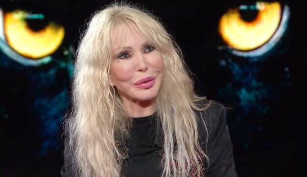 Ivana Spagna: “Vedo le persone morte. La prima è stata una signora inginocchiata che scriveva nel mio salotto”