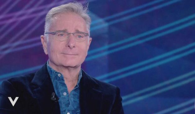 Paolo Bonolis sulla separazione da Sonia Bruganelli: “La vita è piena di sorprese, l’importante è farsi trovare preparati”