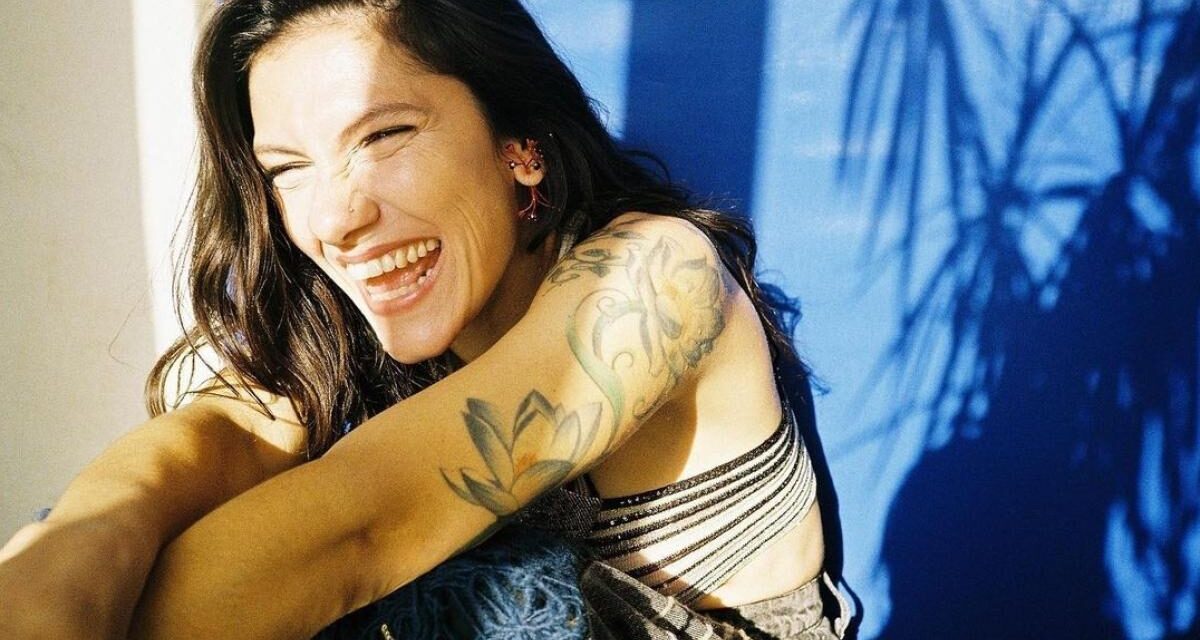 Elisa: “Mi fermo per un anno, resterò lontana dalle scene. Ho bisogno di mettere un punto. Mi sento svuotata”