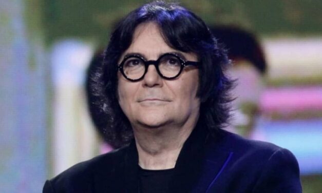 Renato Zero: “Il successo l’ho gestito con la strada, con il confronto con i fan, quelli che vengono a stringermi la mano e mi chiedono anche come sto”