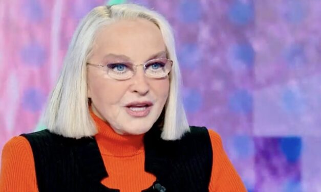 Eleonora Giorgi: “Potrei vivere sei mesi o magari cinque anni o addirittura di più. L’intervento che ho fatto è andato bene, anche se il cancro non è sconfitto”