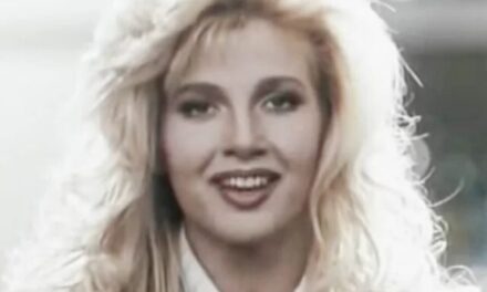 Lorella Cuccarini: “Con Alba Parietti nessuna rivalità. La notte vola? Ricci aveva pensato ad Odiens come la risposta a Fantastico”