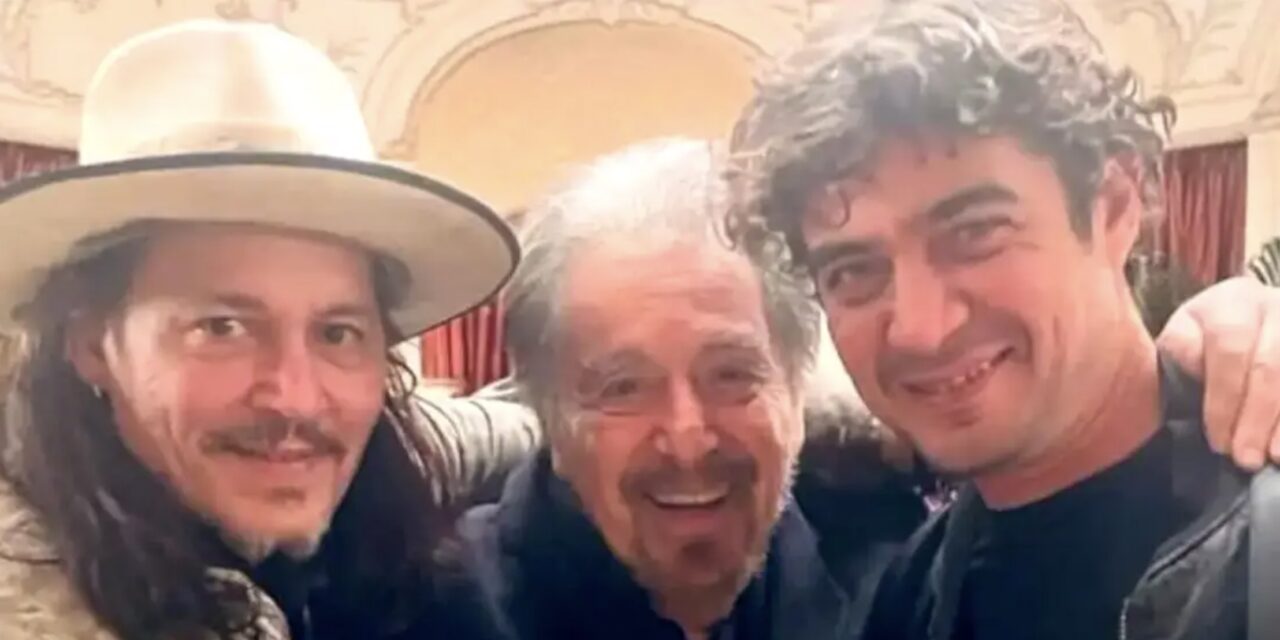 Johnny Depp, Al Pacino e Riccardo Scamarcio insieme in un film: la foto dal set è virale
