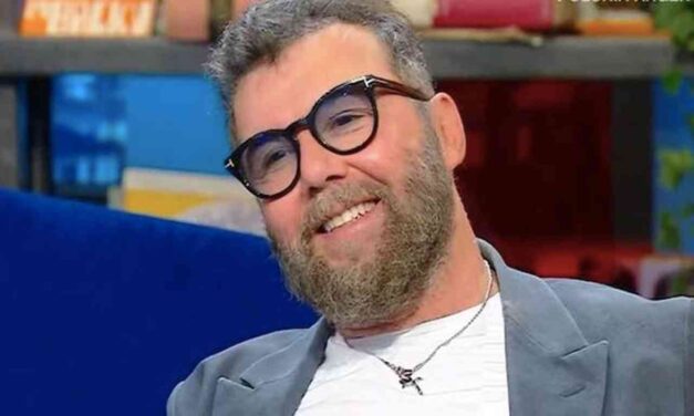 Paolo Vallesi: “La mia casa discografica fece scomparire la notizia del mio matrimonio. Dovevo piacere alle ragazzine e non si doveva sapere che ero sposato”