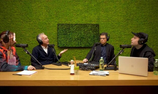 Muschio Selvaggio, Travaglio a Fedez: “Ce l’hai con Selvaggia Lucarelli perché ha trasformato Chiara Ferragni in Wanna Marchi”