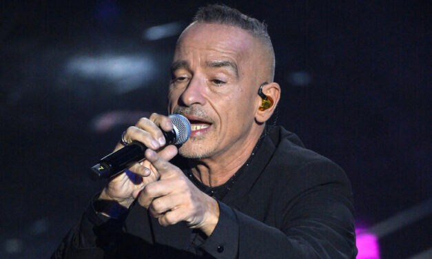 Sanremo, Eros Ramazzotti su ‘Terra Promessa’: “Avevamo prenotato l’hotel fino al venerdì, invece rimanemmo! Devo ringraziare mio padre che mi ha sempre spinto!”