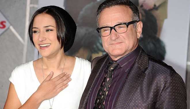 Robin Williams, la figlia Zelda lo omaggia nel suo primo film da regista “Lisa Frankenstein”