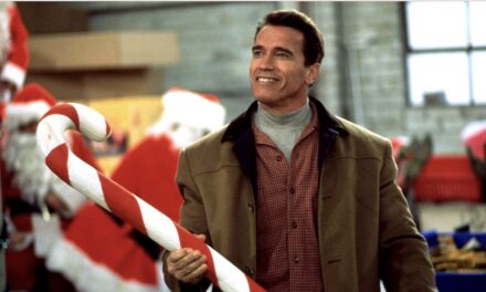Arnold Schwarzenegger, il suo prossimo film sarà una commedia di Natale con Alan Ritchson