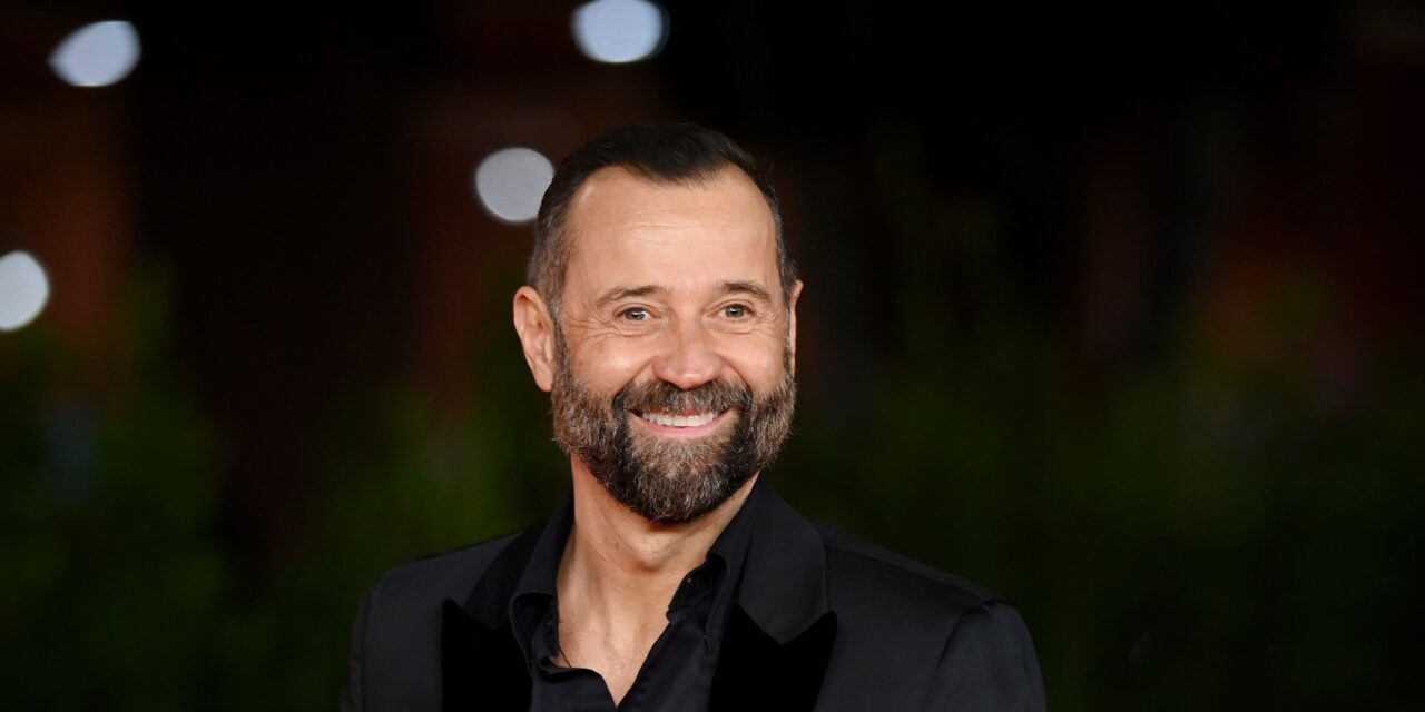 Fabio Volo: “Non sono adatto al mondo della tv come Scotti e Amadeus, non ce la faccio a fare la stessa cosa, mi annoio e non mi interessa”