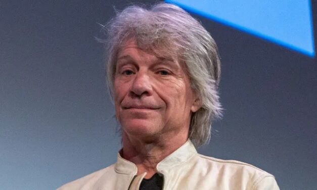 Jon Bon Jovi reduce da un intervento alle corde vocali: «Non so se tornerò sul palco»