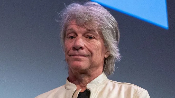 Jon Bon Jovi reduce da un intervento alle corde vocali: «Non so se tornerò sul palco»