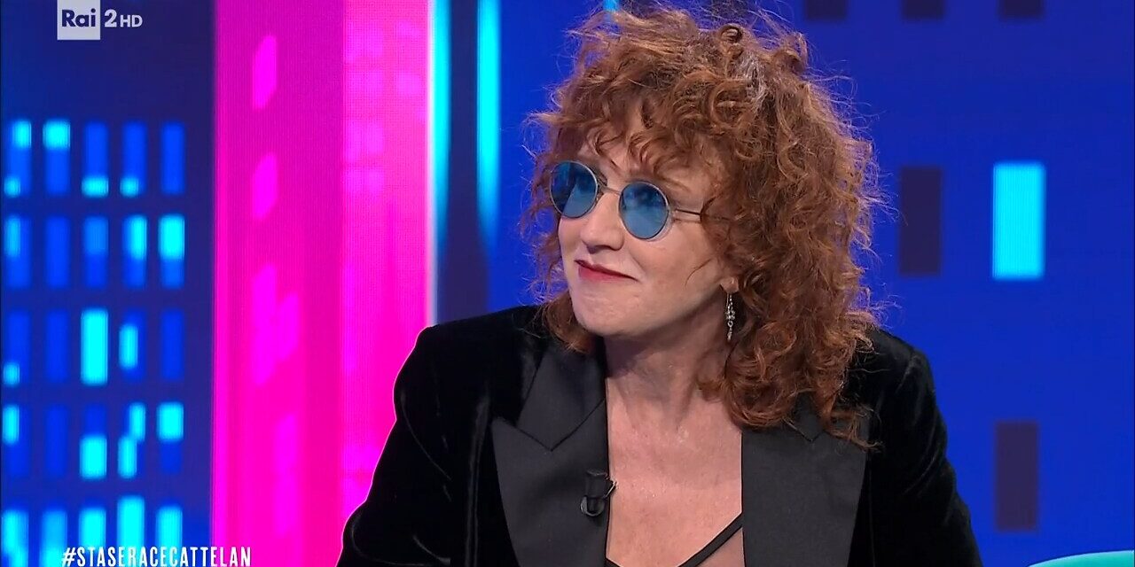 Sanremo, Fiorella Mannoia scherza sulla finta bestemmia: “Adesso la sento anch’io, come ti può venire in mente una roba del genere?”