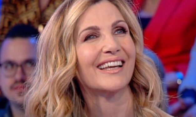 Lorella Cuccarini: “Nei primi anni 2000 ho avuto un periodo difficile. Ho perso mia mamma, mi son dovuta operare e ci fu anche un momento di stop televisivo”