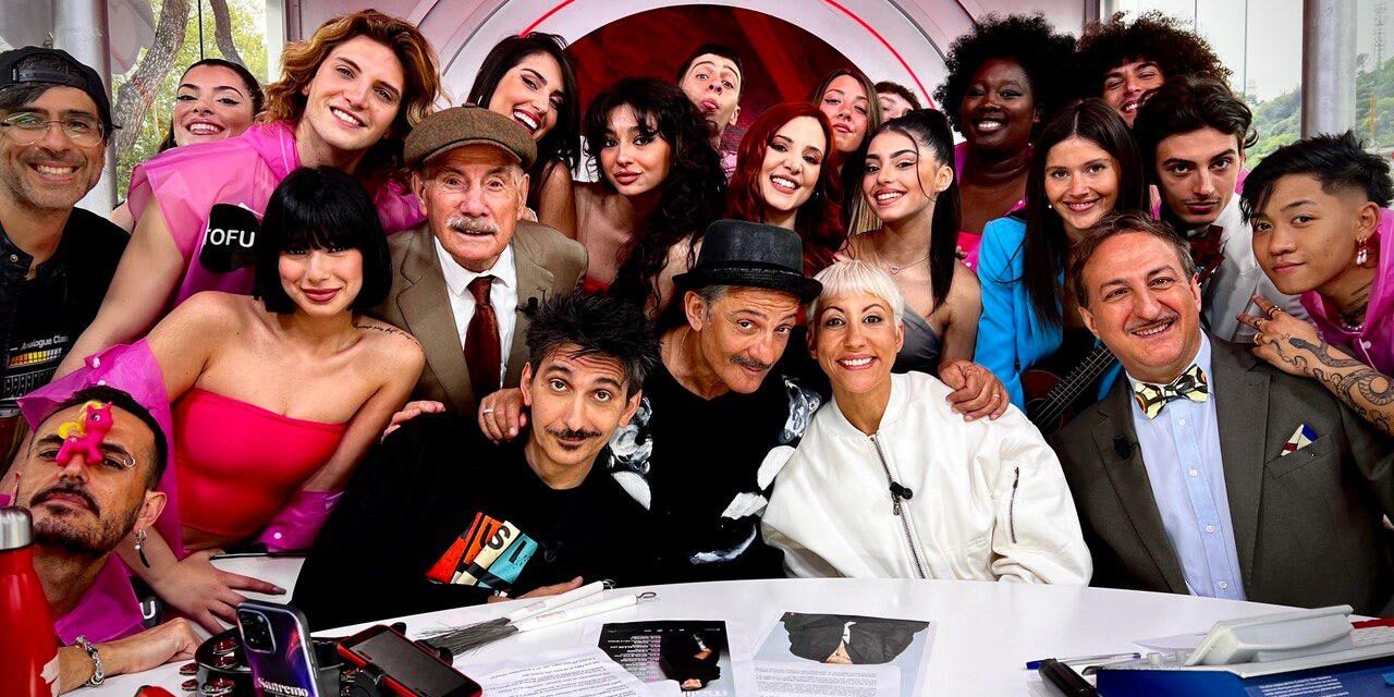 ‘VIVA RAI2!’, Fiorello anticipa il gran finale di stagione: “Amadeus ospite all’ultima puntata. E aspettiamo anche Jovanotti”.
