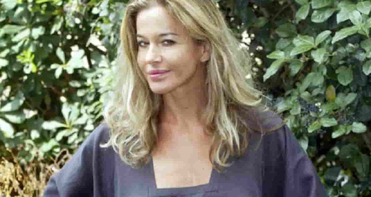 Eva Robin’s: “Facevo la corista per Amanda Lear, non cantavo ma prestavo solo l’immagine. Facevo il playback, la voce era di altre ragazze”